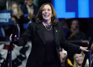 Kamala Harris Mocks Pro-Life Protesters at Wrong Rally Before Snubbing Catholic Charity Dinner news-19102024-014614