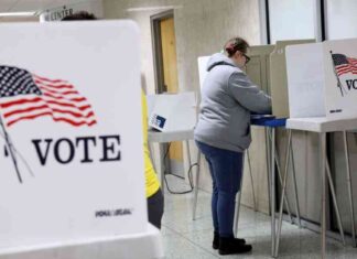 Wisconsin Voters Evaluate Constitutional Amendment on Noncitizen Voting: What You Need to Know news-20102024-193443