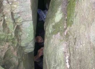 Woman Rescued After Being Trapped Upside Down Between Boulders for 7 Hours news-22102024-203121