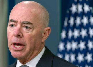 Illegal Chinese Immigrant Exposed Louisiana Residents to Rare TB Strain: State Sues Mayorkas, ICE news-24102024-035230