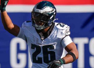 Regretful Giants: Ex-NFL Star Criticizes Letting Saquon Barkley Go news-24102024-132322