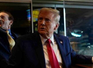 Trump Campaign Ad Criticizing Biden-Harris Administration to Air During Bengals-Eagles Game news-27102024-195554