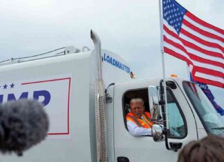 Trump’s Tribute to Kamala and Joe Biden: Garbage Truck Visit in Wisconsin news-31102024-030318