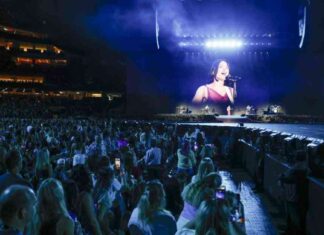 Gracie Abrams Shows Gratitude to New Orleans During The Eras Tour news-02112024-171703