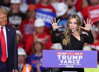 Trump’s Promise to Women: Megyn Kelly Rallies in Pittsburgh news-05112024-074109