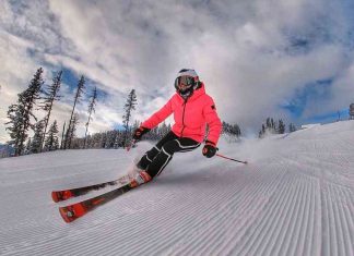 Holiday Outdoor Gear Gift Guide for Snow and Mud Season: Top Picks and Recommendations news-07112024-194451