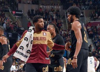 Cleveland Cavaliers Defeat Golden State Warriors to Reach 10-0 Record news-12112024-064118