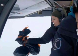 Thanksgiving Airdrop: Alaska Native Delivers to Rural Families news-29112024-024242