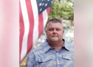 Mayor of South Carolina Dies in Pursuit Crash Days After Police Force Resignation news-30112024-175527