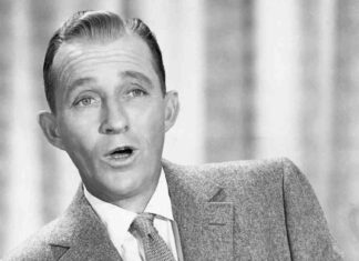 Bing Crosby’s Struggle Singing ‘White Christmas’ to Troops: Career’s Toughest Moment bing-crosbys-struggle-singing-white-christmas-to-troops-careers-toughest-moment