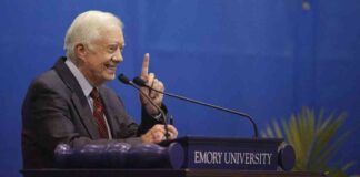 embracing-humor-how-jimmy-carters-wit-turned-criticism-into-laughter