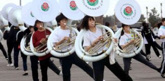japans-top-high-school-marching-band-prepares-for-rose-parade
