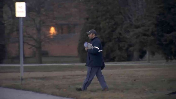 mail-carrier-hailed-as-hero-for-quick-thinking-in-arlington-heights-explosion