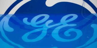 sp-downgrades-ge-and-ge-capitals-debt-amid-financial-struggles