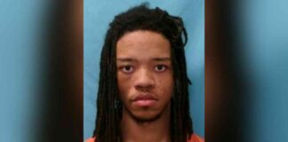 texas-lyft-driver-attacked-rider-slashes-throat-tries-to-choke-steals-car