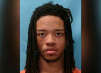 Texas Lyft Driver Attacked: Rider Slashes Throat, Tries to Choke, Steals Car texas-lyft-driver-attacked-rider-slashes-throat-tries-to-choke-steals-car