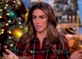 The View Co-Host Vows to Wear MAGA Hat if Trump Secures Hostage Release the-view-co-host-vows-to-wear-maga-hat-if-trump-secures-hostage-release