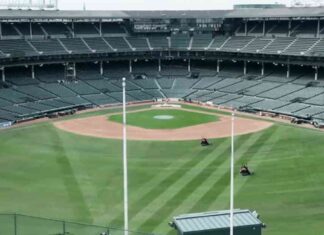 Chicago Cubs Unveil New Blue Jerseys Before Convention chicago-cubs-unveil-new-blue-jerseys-before-convention