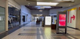 closure-of-last-store-marks-end-of-era-for-suburban-mall