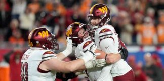 commanders-kicker-nails-game-winning-field-goal-to-defeat-buccaneers-in-wild-card-round