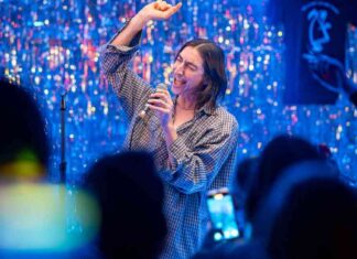 Country Karaoke Night in Los Angeles: A Queer Twist on Rootin’ Tootin’ Hootenanny country-karaoke-night-in-los-angeles-a-queer-twist-on-rootin-tootin-hootenanny