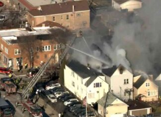 Fire Destroys Building in Chicago’s Northwest Side fire-destroys-building-in-chicagos-northwest-side