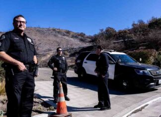 Navigating the Challenge of L.A. Police Taking on Fire Duty navigating-the-challenge-of-la-police-taking-on-fire-duty