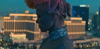 the-last-showgirl-review-exploring-the-weight-of-the-feathered-crown