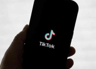 TikTok Threatens Shutdown on Sunday Without ‘Definitive’ Assurances tiktok-threatens-shutdown-on-sunday-without-definitive-assurances