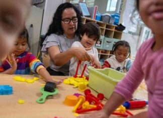 Challenges for Head Start Centers Amid Federal Funding Freeze challenges-for-head-start-centers-amid-federal-funding-freeze