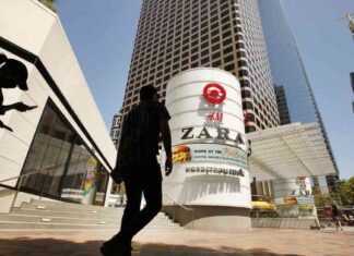 Protest for Economic Blackout Gains Celebrity Support protest-for-economic-blackout-gains-celebrity-support