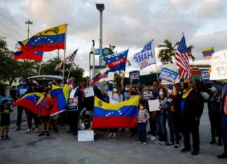 Venezuelans File Lawsuit Against Trump Over Legal Protections venezuelans-file-lawsuit-against-trump-over-legal-protections