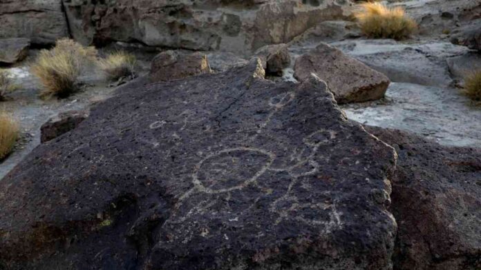 protecting-californias-eastern-sierra-ancient-petroglyphs-from-vandalism
