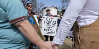 protests-against-national-park-layoffs-in-southern-california