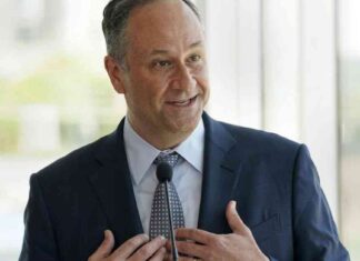 Doug Emhoff’s Law Firm Strikes Deal with Trump Organization doug-emhoffs-law-firm-strikes-deal-with-trump-organization