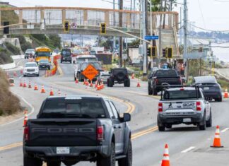 Pacific Coast Highway Reopens After Fire, Easing Traffic Congestion pacific-coast-highway-reopens-after-fire-easing-traffic-congestion